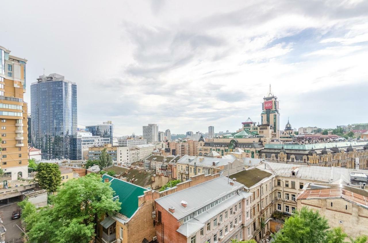 шикарная видовая 2-комнатная в центре киева Kiev